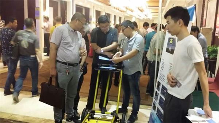 090114905.jpg 090114905.jpg